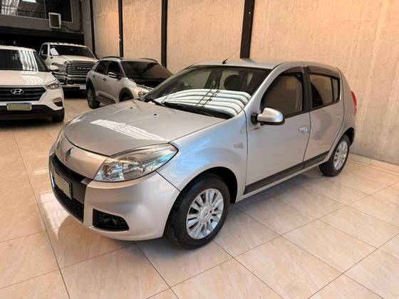 RENAULT SANDERO 1.6 PRIVILÉGE 16V FLEX 4P AUTOMÁTICO RENAULT SANDERO 1.6 PRIVILÉGE 16V FLEX 4P AUTOMÁTICO